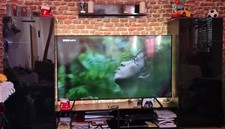 Zwei Schränke und Fernseheraufsteller + kleines Wandregal (ohne Fernseher)