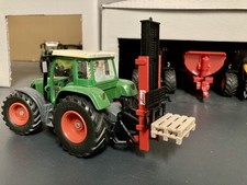 Siku 2452, Fliegl Staplerhubgerüst für Traktor, Gabelstapler, 1:32