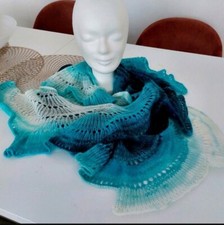 Schal Damenschal Strickschal Volumenschal Blau türkis Handarbeit 200 x 30 cm