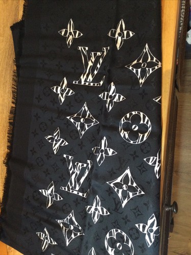 Louis vuitton classic scarf - louis,
