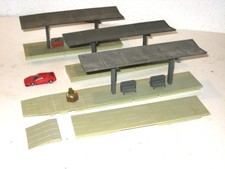 Faller   : überdachter Bahnsteig, 5 Teile, ca. 85 cm lang ,    gut erhalten