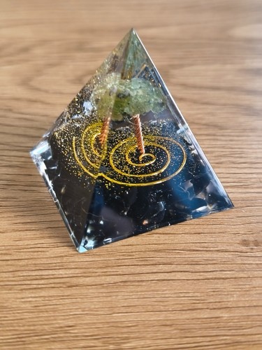 Orgonit pyramide - orgonit,