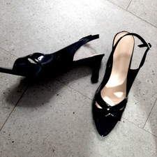 Clubwear Schwarze Lack Riemchen Sandalette in Gr. 43/44