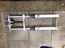 Gabel mit Brücke  Suzuki SV650N/ SV650S 99-02 Superbikeumbau