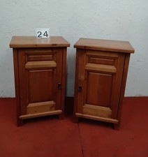 2 antike Nachtschränke Weichholz massiv 60er J. mit Schloß und Schlüssel