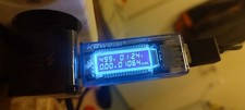 USB-Tester zum Überprüfen