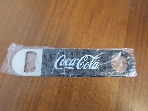 Coca cola flaschenöffner aus - coca-cola,
