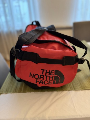 The north face base - north, camp