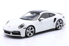 MINICHAMPS 1:18 Porsche 911