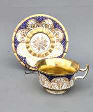 Prunkvolle Tasse mit