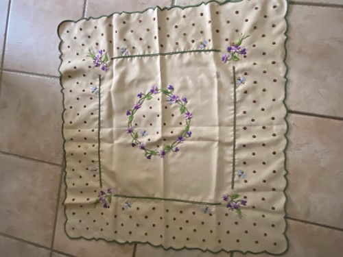 Handgestickte mitteldecke - handgestickte,
