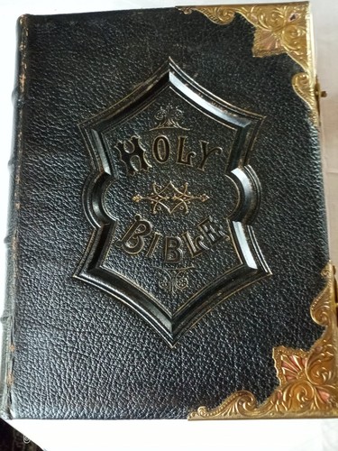 Holy bible thorne co - holy,