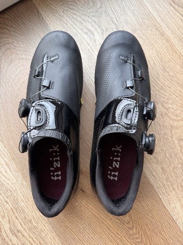 Fizik aria black - r3,