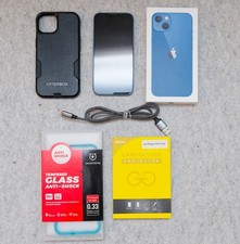 Apple iPhone 13, 128GB, Blau (Model A2633) mit Zubehörpaket (Otterbox...)