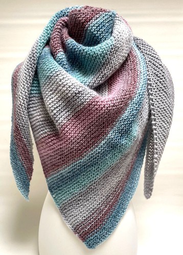 Handgestricktes tuch - handgestricktes,