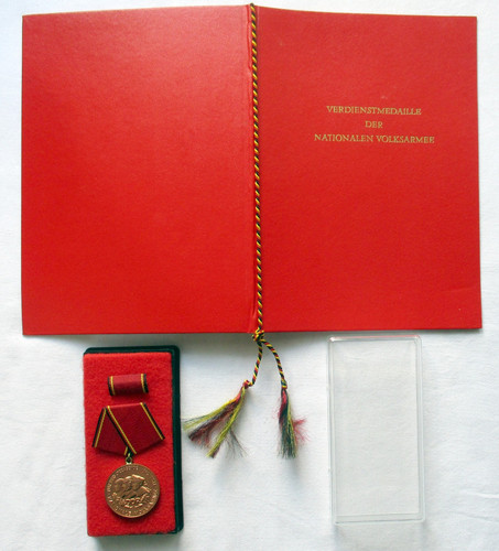 Ddr verdienstmedaille - ddr,