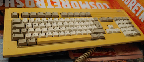 Commodore amiga 4000 tastatur - commodore,