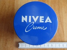 Alte leere NIVEA Creme Dose Nr. 370 aus Metall Ø9,5cm 3,9cm hoch Beiersdorf AG