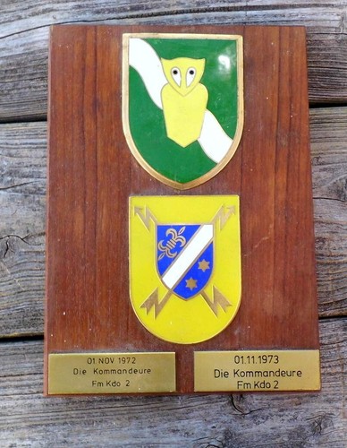 Holztafel mit
