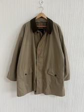 Burberry Vintage Herren-Trenchcoat mit warmer, gefütterter Innenausstattung.
