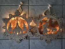 2 Stück 3D Fensterbilder Weihnachten beleuchtet Nikolaus Reh Kirche