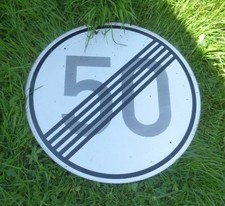 altes Verkehrsschild Schild