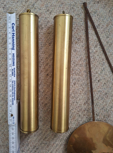 Gewichte für eine - 2, standuhr