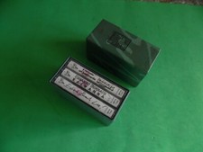 VERSIEGELTE MUSIKKASSETTEN IN