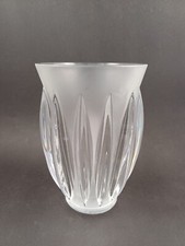 Lalique Vase " Courcheval "