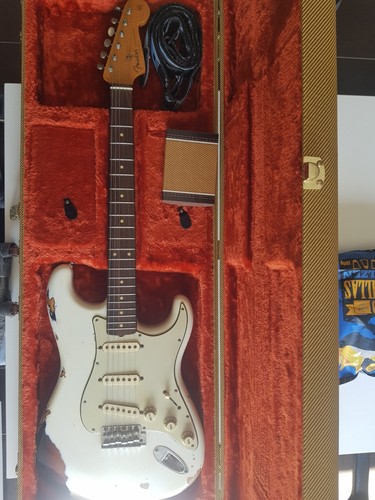 Monster relic stratocaster - monster,
