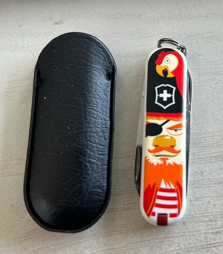 Victorinox classic 2014
