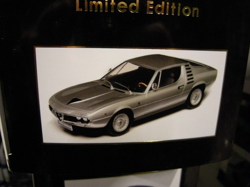 Scale alfa romeo - 1:18,