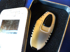 Massiv neuwertig Cozy Pfeifen Feuerzeug Klapp Düse mit Metall Box