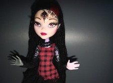 1 Monster High Puppe