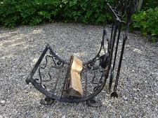 Kamin Holzregal Kaminbesteck Schmiedeeisen schwarz Brennholz