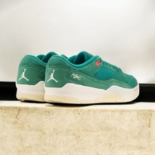 JORDAN Flight Court - Size 11