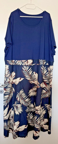 Schönes kleid dunkelblau - in,