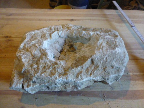 Quellstein brunnenstein mit - brunnenstein,
