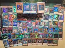 Yugioh - Kartensammlung mit ca. 1000 Karten alle in einem top Zustand!!
