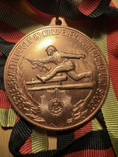 Medaille Bestenermittlung in Körperertüchtigung und Sport in Bronz mit Band Vopo