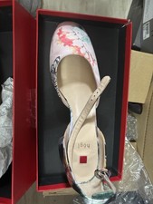 Peter Kaiser Pumps Blumenmuster 41,5 Neu