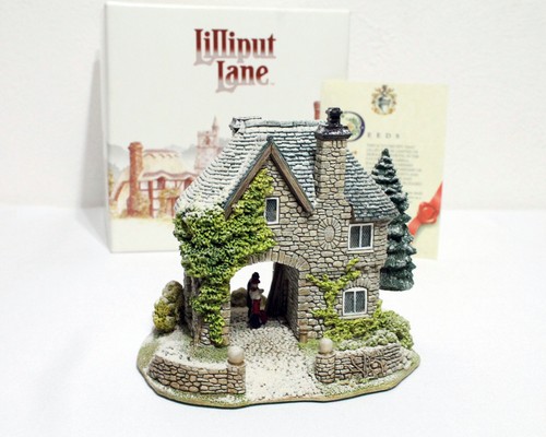Snowdon lodge lilliput lane - lodge, (
