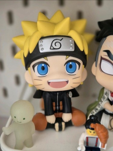 Look figure naruto uzumaki - up,