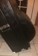 Gut erhaltener Sousaphon Rollkoffer mit 2 stabilen Tragegriffen und Rollen!/Tuba