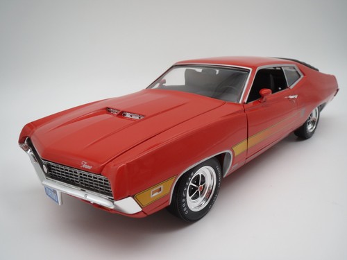Auto world ertl 1970 ford - world/ertl,