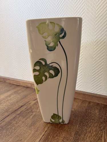 Keramik vase mit fensterblatt - keramik,