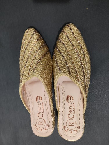 Goldene handgemachte babouches - handgemachte,