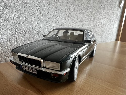Cult scale model jaguar - cult,