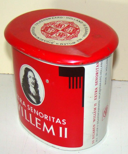 ältere blechdose mit deckel - blechdose,