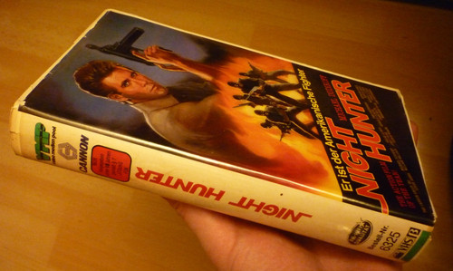 Night hunter softbox vhs - night,